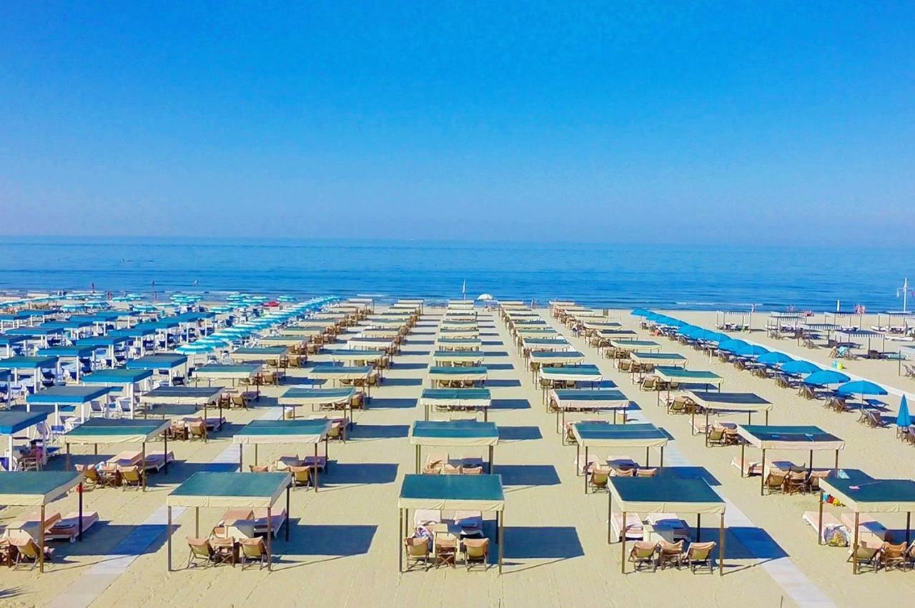 Soleado Beach House Pietrasanta Exterior photo